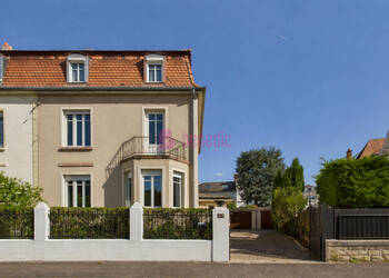 60153035a - Attribut alt par défaut.