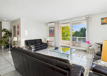 59415785a - Attribut alt par défaut.