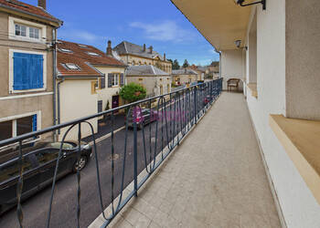 59794742a - Attribut alt par défaut.