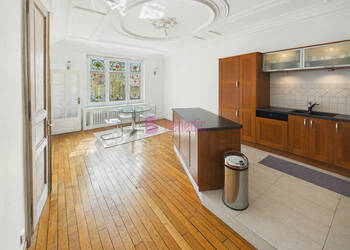 60206995a - Attribut alt par défaut.